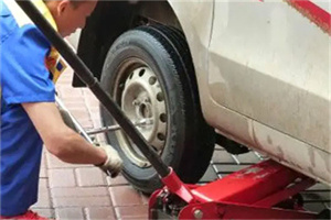 南法信附近拖车24小时服务热线电话